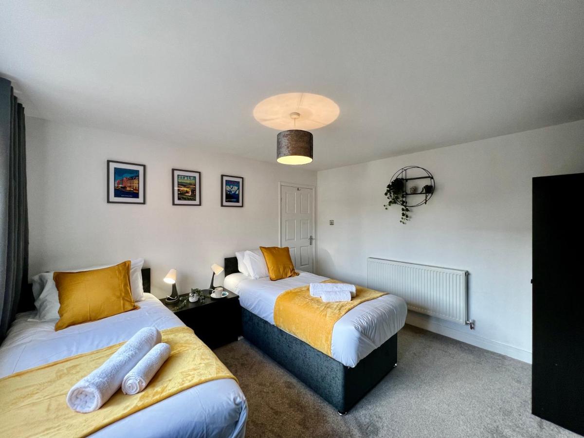 Curzon House Two - Great For Contractors Or Family Holidays Vakantiehuis *