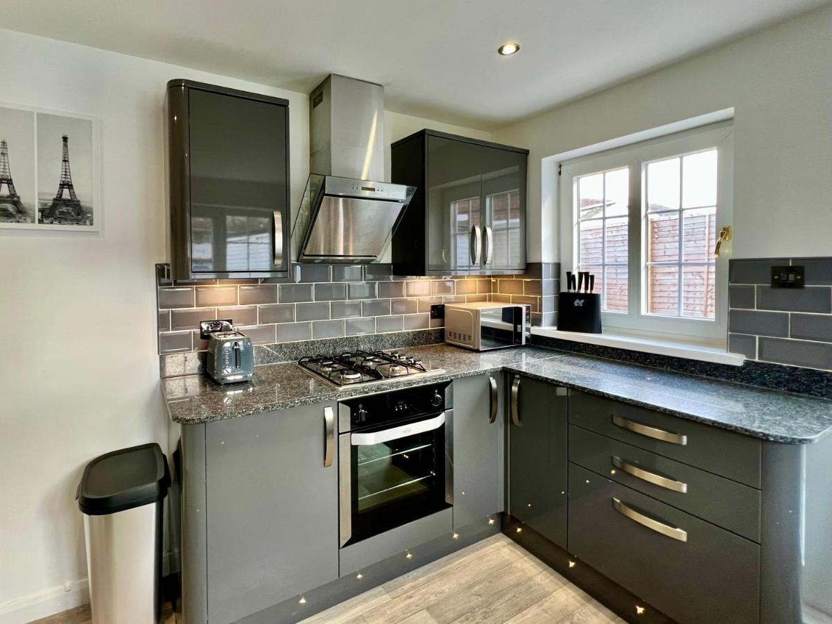 Vakantiehuis Curzon House Two - Great For Contractors Or Family Holidays *